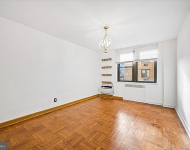 2601 Pennsylvania Avenue - Photo Thumbnail 9