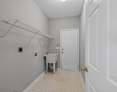 3204 Orchestra Court - Photo Thumbnail 34