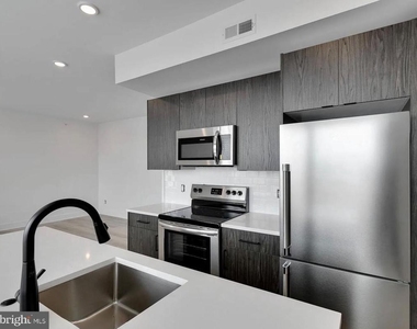 3045 Richmond Street - Photo Thumbnail 9