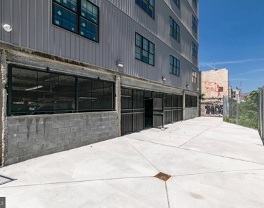 3045 Richmond Street - Photo Thumbnail 16