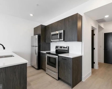 3045 Richmond Street - Photo Thumbnail 18