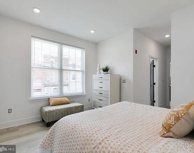 3045 Richmond Street - Photo Thumbnail 7