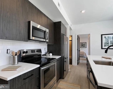 3045 Richmond Street - Photo Thumbnail 3