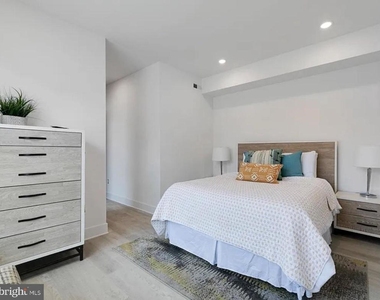 3045 Richmond Street - Photo Thumbnail 6