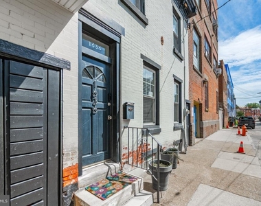 1636 E Wilt Street - Photo Thumbnail 22