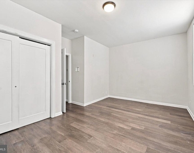 1219 S 46th Street - Photo Thumbnail 6