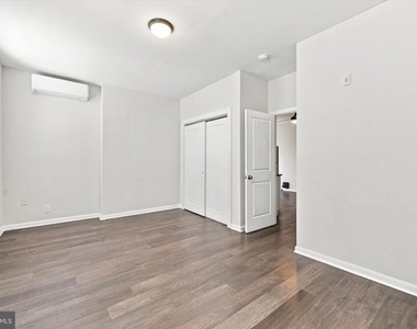 1219 S 46th Street - Photo Thumbnail 7