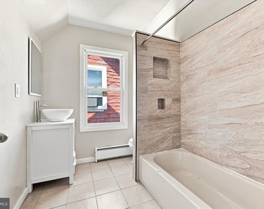 1219 S 46th Street - Photo Thumbnail 5