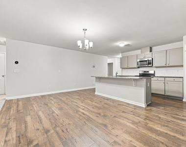 195 Bracknell Lane - Photo Thumbnail 6