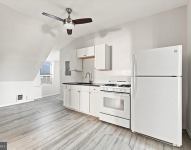 1219 S 46th Street - Photo Thumbnail 2