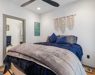 2311 E Gordon Street - Photo Thumbnail 18