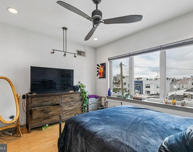 2311 E Gordon Street - Photo Thumbnail 11