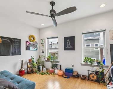 2311 E Gordon Street - Photo Thumbnail 12
