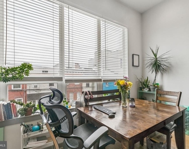 2311 E Gordon Street - Photo Thumbnail 4