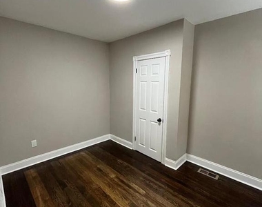 2314 S 66th Street - Photo Thumbnail 4