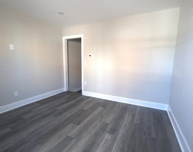 2748 E Venango Street - Photo Thumbnail 4