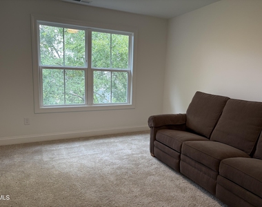 4801 Gossamer Lane - Photo Thumbnail 15
