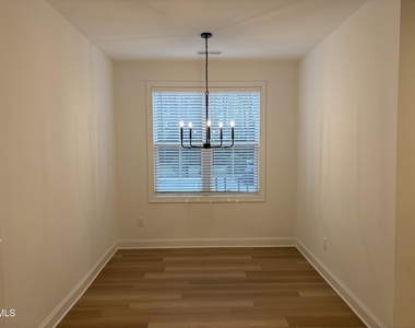 4801 Gossamer Lane - Photo Thumbnail 5