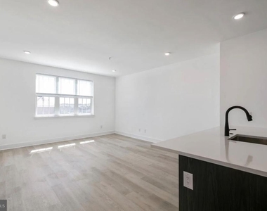 3045 Richmond Street - Photo Thumbnail 17