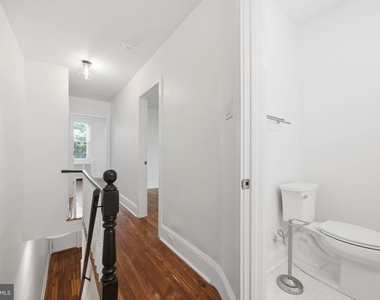 3671 Eveline Street - Photo Thumbnail 13