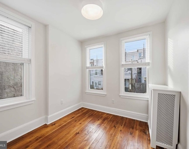 3671 Eveline Street - Photo Thumbnail 14
