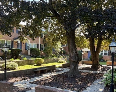 1334 Montgomery Avenue - Photo Thumbnail 10