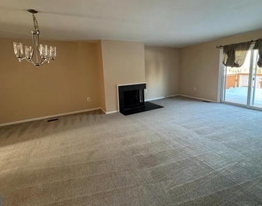 802 Seminole Gdns - Photo Thumbnail 5