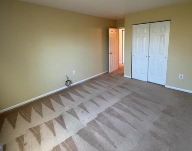 802 Seminole Gdns - Photo Thumbnail 19