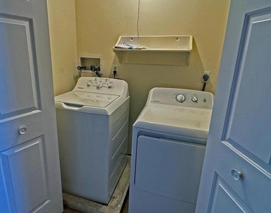 802 Seminole Gdns - Photo Thumbnail 9