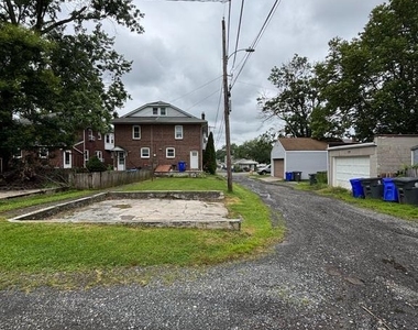 70 S Mount Vernon Street - Photo Thumbnail 32