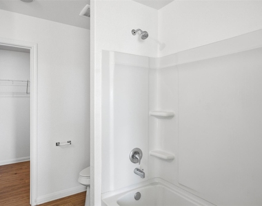 1013 Woodward Court Ct - Photo Thumbnail 22