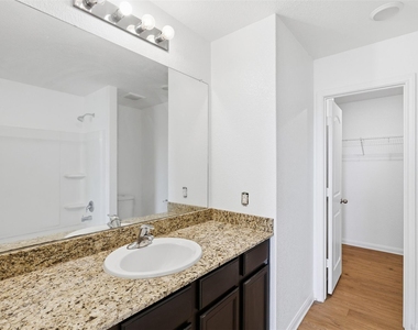 1013 Woodward Court Ct - Photo Thumbnail 21