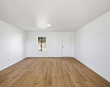 1013 Woodward Court Ct - Photo Thumbnail 17