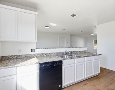 1013 Woodward Court Ct - Photo Thumbnail 7