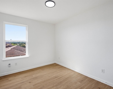1013 Woodward Court Ct - Photo Thumbnail 25