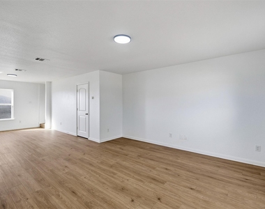 1013 Woodward Court Ct - Photo Thumbnail 11