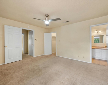 2316 Montclaire St - Photo Thumbnail 18