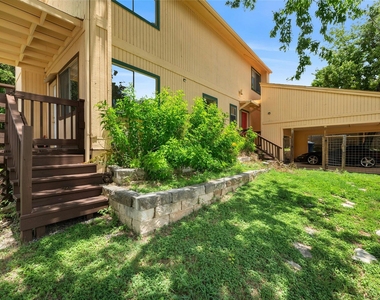 2316 Montclaire St - Photo Thumbnail 3