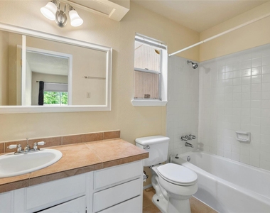 2316 Montclaire St - Photo Thumbnail 24