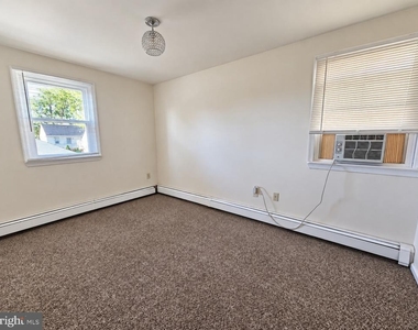 130 Eachus Avenue - Photo Thumbnail 11