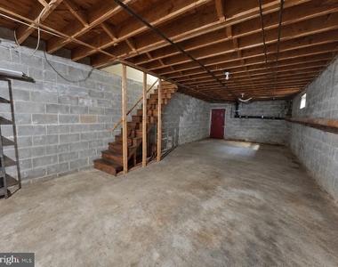 130 Eachus Avenue - Photo Thumbnail 4