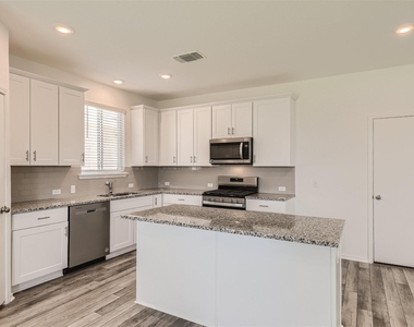 1513 Hope Ranch Rd - Photo Thumbnail 9