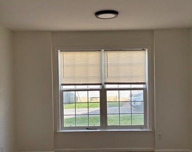 1308 Worrell Street - Photo Thumbnail 3