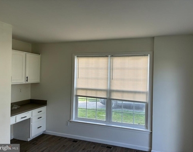 1308 Worrell Street - Photo Thumbnail 5