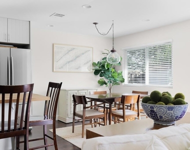 2505 Broken Oak Dr - Photo Thumbnail 10