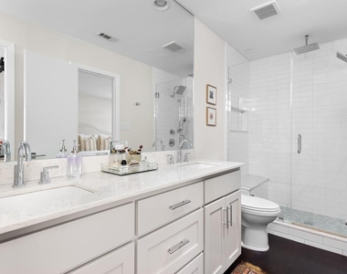 2505 Broken Oak Dr - Photo Thumbnail 24