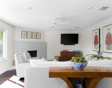 2505 Broken Oak Dr - Photo Thumbnail 4