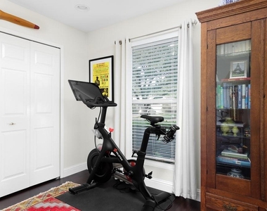 2505 Broken Oak Dr - Photo Thumbnail 20