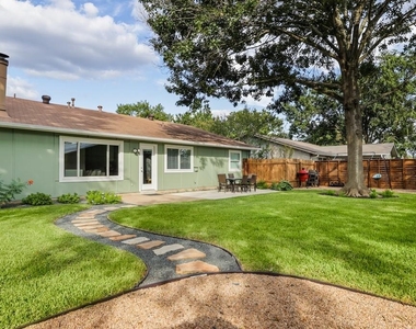 2505 Broken Oak Dr - Photo Thumbnail 28