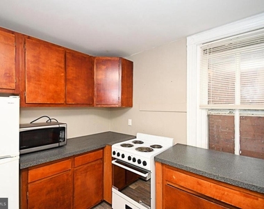 316 Lincoln Avenue - Photo Thumbnail 7
